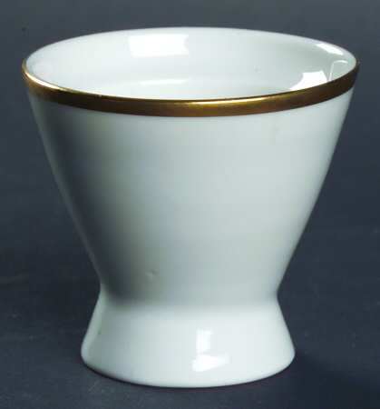 Classic Gold Single Egg Cup