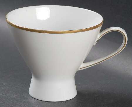 Classic Gold Footed Cup