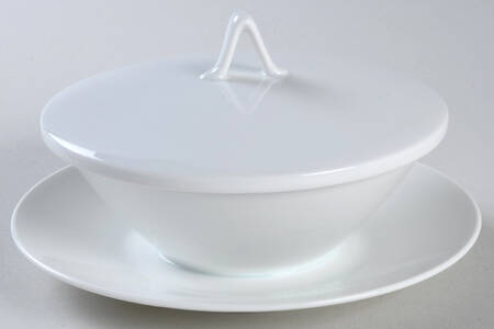 Classic Modern White Sauce Boat with Attached Underplate & Lid