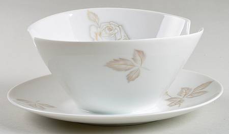 Classic Rose (White Rose, Brown Leaves) Gravy Boat with Attached Underplate
