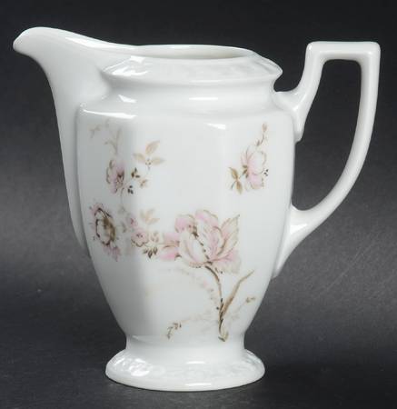 Colonial Garden Creamer