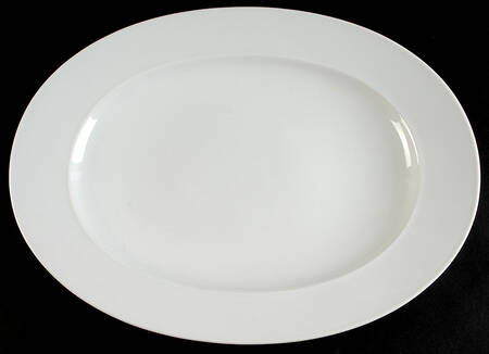 Composition White 15" Oval Serving Platter
