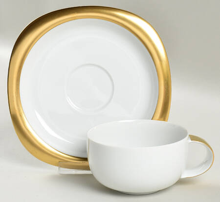 Concept 2 (Suomi) Flat Cup & Saucer Set