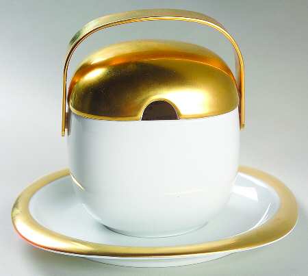 Concept 2 (Suomi) Sauce Boat & Lid with Underplate