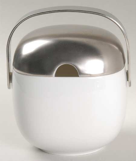 Concept 4 (Suomi) Round Gravy Boat & Lid