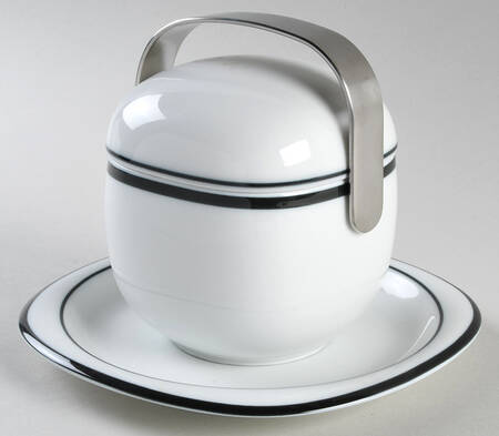 Concept 5 Anthracite Black (Suomi) Sauce Boat & Lid with Underplate