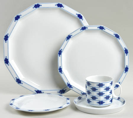 Corinth 5 Piece Place Setting