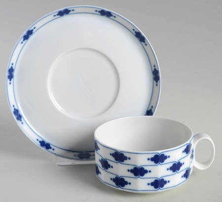 Corinth Flat Cup & Saucer Set