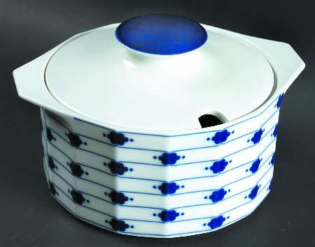 Corinth Round Covered Vegetable