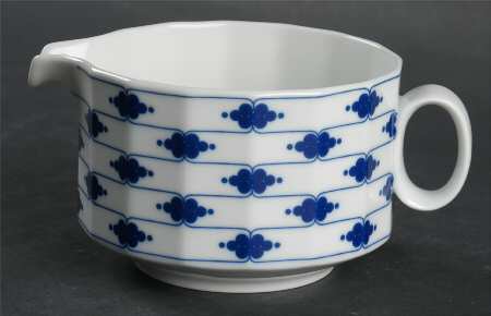 Corinth Round Gravy Boat