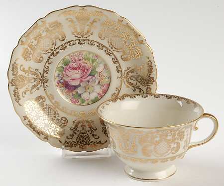 Coronado Footed Cup & Saucer Set