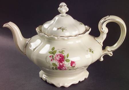 Courtship Teapot & Lid
