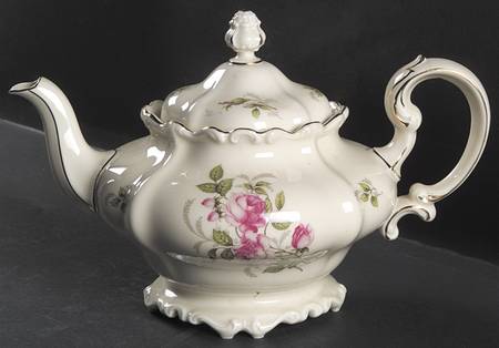 Courtship Teapot & Lid