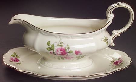 Courtship Gravy Boat with Attached Underplate