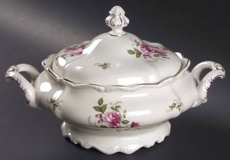 Courtship Round Covered Vegetable