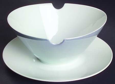 Crystalline Blue Gravy Boat with Attached Underplate