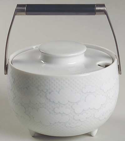 Cumulus (Coupe) Sauce Boat & Lid