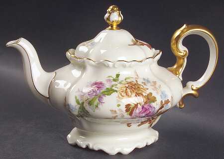 Daphne (Pompadour) Small Teapot & Lid