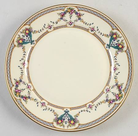 Daphne Luncheon Plate