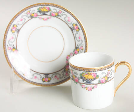 Della Robbia Flat Demitasse Cup & Saucer Set