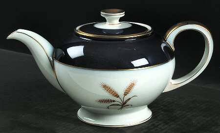 Dignity Teapot & Lid