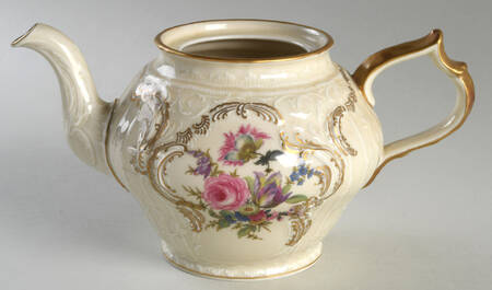 Diplomat (Center Gold) Small Teapot No Lid