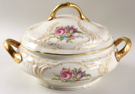 Diplomat (Center Gold) Round Covered Vegetable