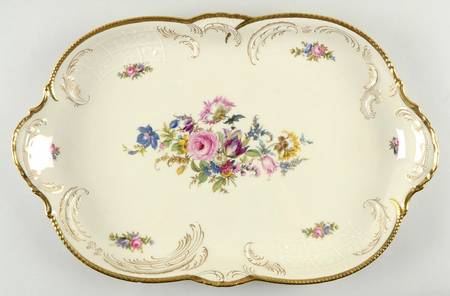 Diplomat (Center Gold) 19" Oval Serving Platter
