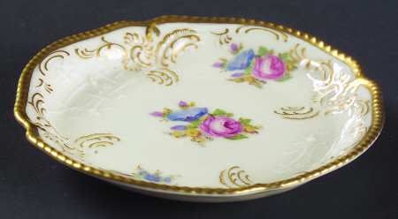 Diplomat (Center Gold) Small Ashtray