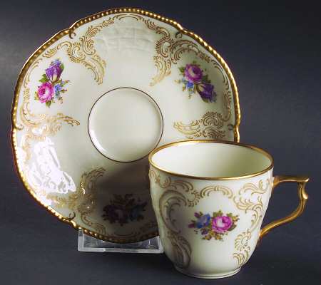 Diplomat (Center Gold) Chocolate Cup & Saucer Set