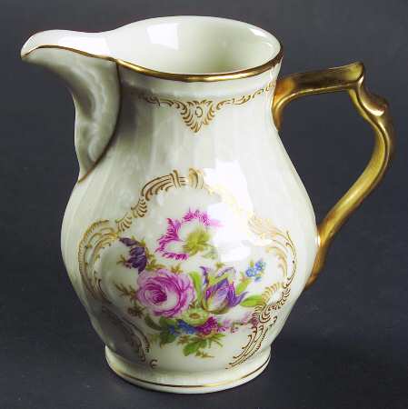 Diplomat (Center Gold) Creamer