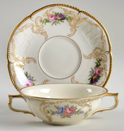 Diplomat (Center Gold) Flat Cream Soup Bowl & Saucer Set