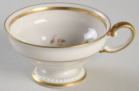 Dolly Madison Footed Demitasse Cup