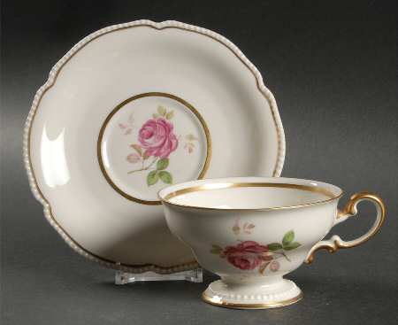 Dolly Madison Footed Cup & Saucer Set