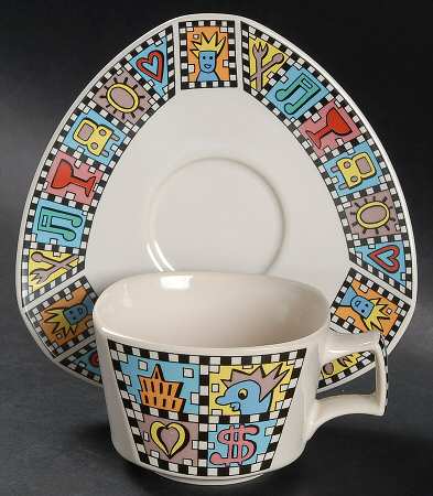Downtown Footed Cup & Saucer Set