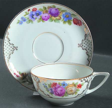 The Dresden Oversized Cup & Saucer Set