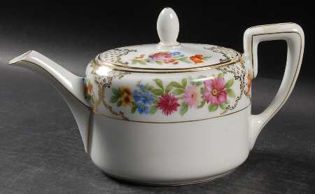 The Dresden Teapot & Lid