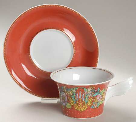 The Dream Flat Cup & Saucer Set