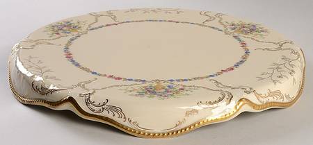 Du Barry Footed Cake Plate