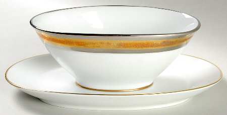 Duchess (White Backg) Gravy Boat with Attached Underplate