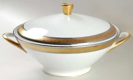 Duchess (White Backg) Round Covered Vegetable