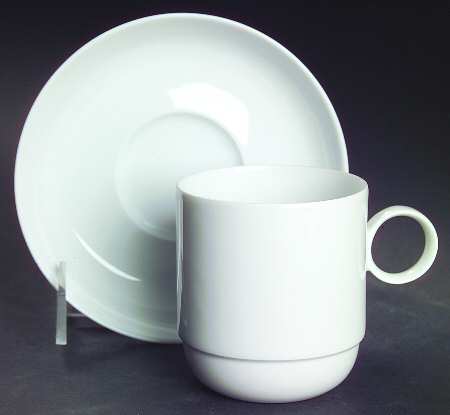 Duo White Flat Cup & Saucer Set
