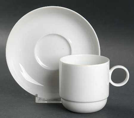 Duo White Flat Cup & Saucer Set