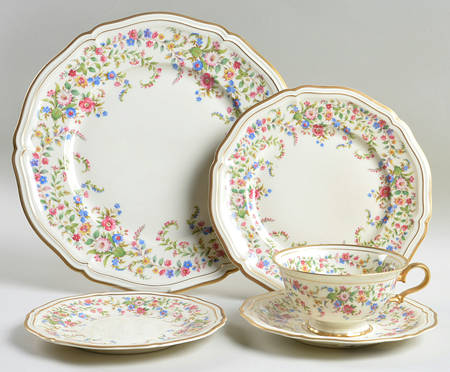 Eleanor Cream 5 Piece Place Setting