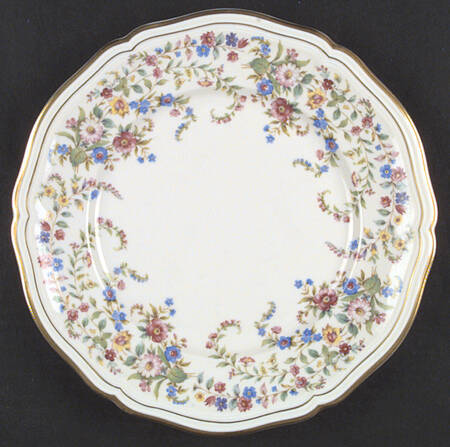 Eleanor White Dinner Plate