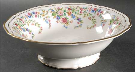 Eleanor White 10" Round Vegetable Bowl