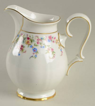 Eleanor White Creamer