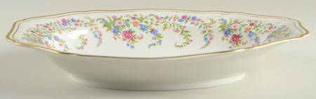 Eleanor White 12" Oval Vegetable Bowl