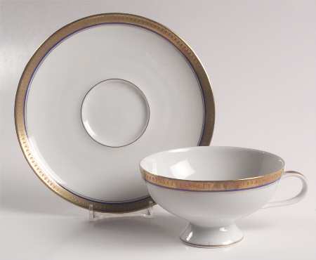 Electra (Aida Shape) Footed Cup & Saucer Set