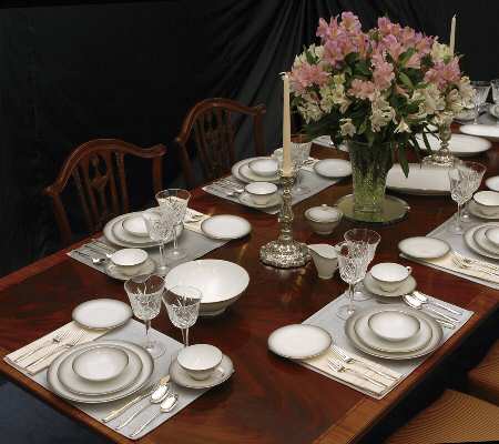 Elegance (Platinum Trim) 48 Piece Estate Set